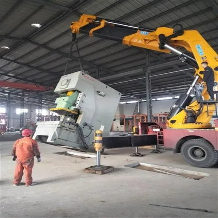 龙亭80吨折臂吊车出租附近电话